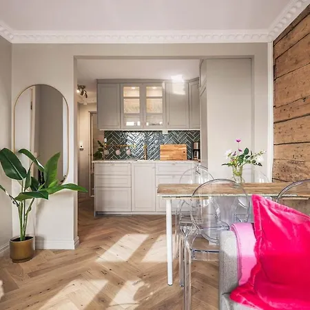 Apartment Dinbnb Homes L Bispengsgaten 500 M To Bryggen *