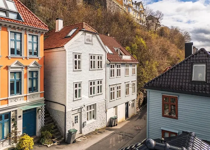Apartment Dinbnb Homes L Bispengsgaten 500 M To Bryggen
