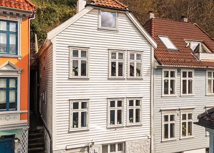 Apartment Dinbnb Homes L Bispengsgaten 500 M To Bryggen *
